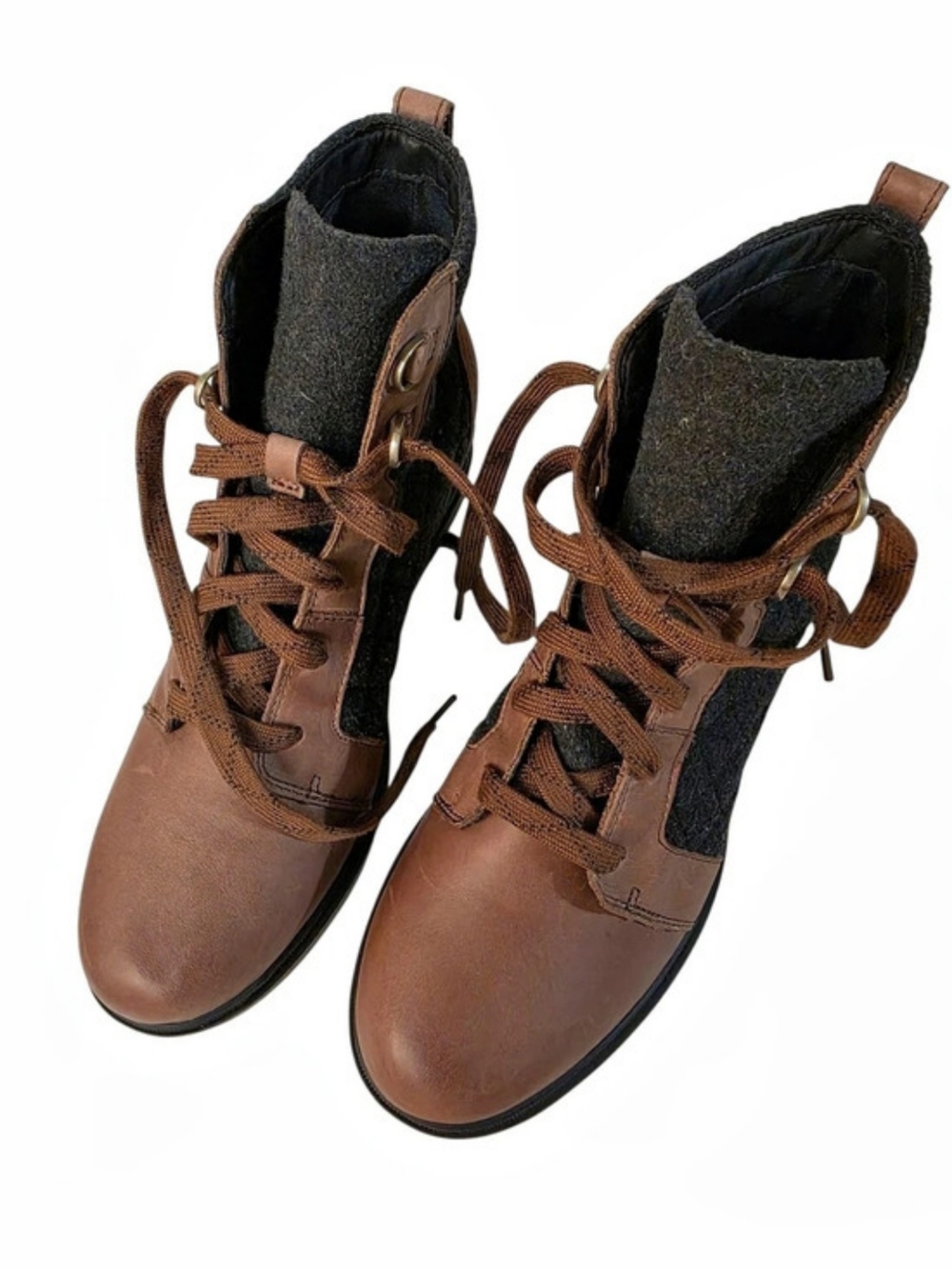 Sorel Women's Evie II NW Lace Bootie
Size 10